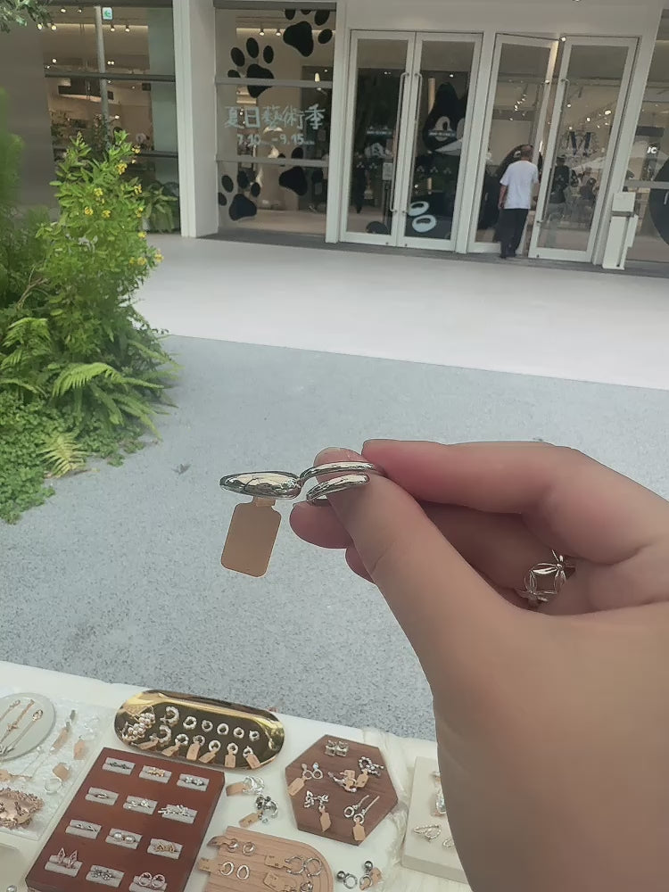 流線體造型戒(大小可微調)