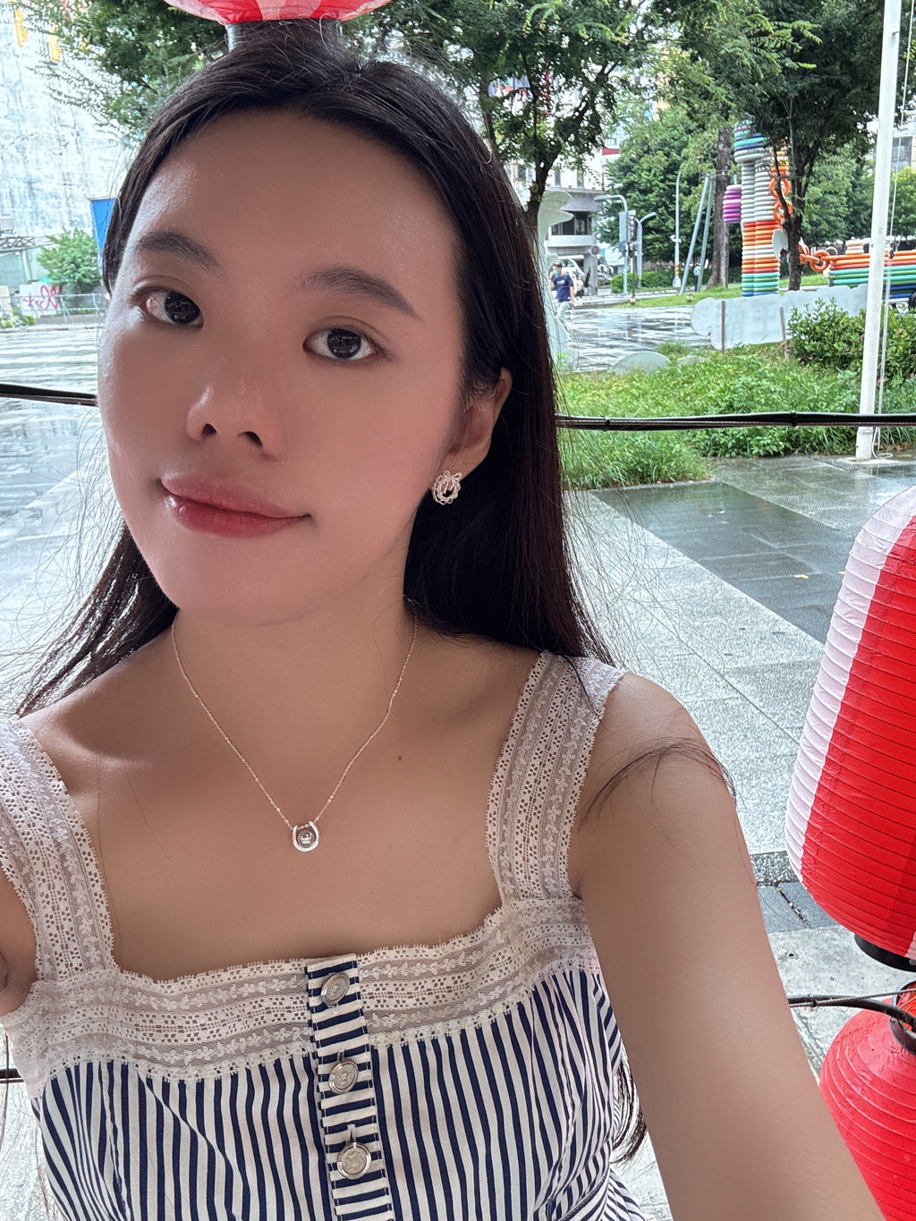 蝴蝶結花圈耳環