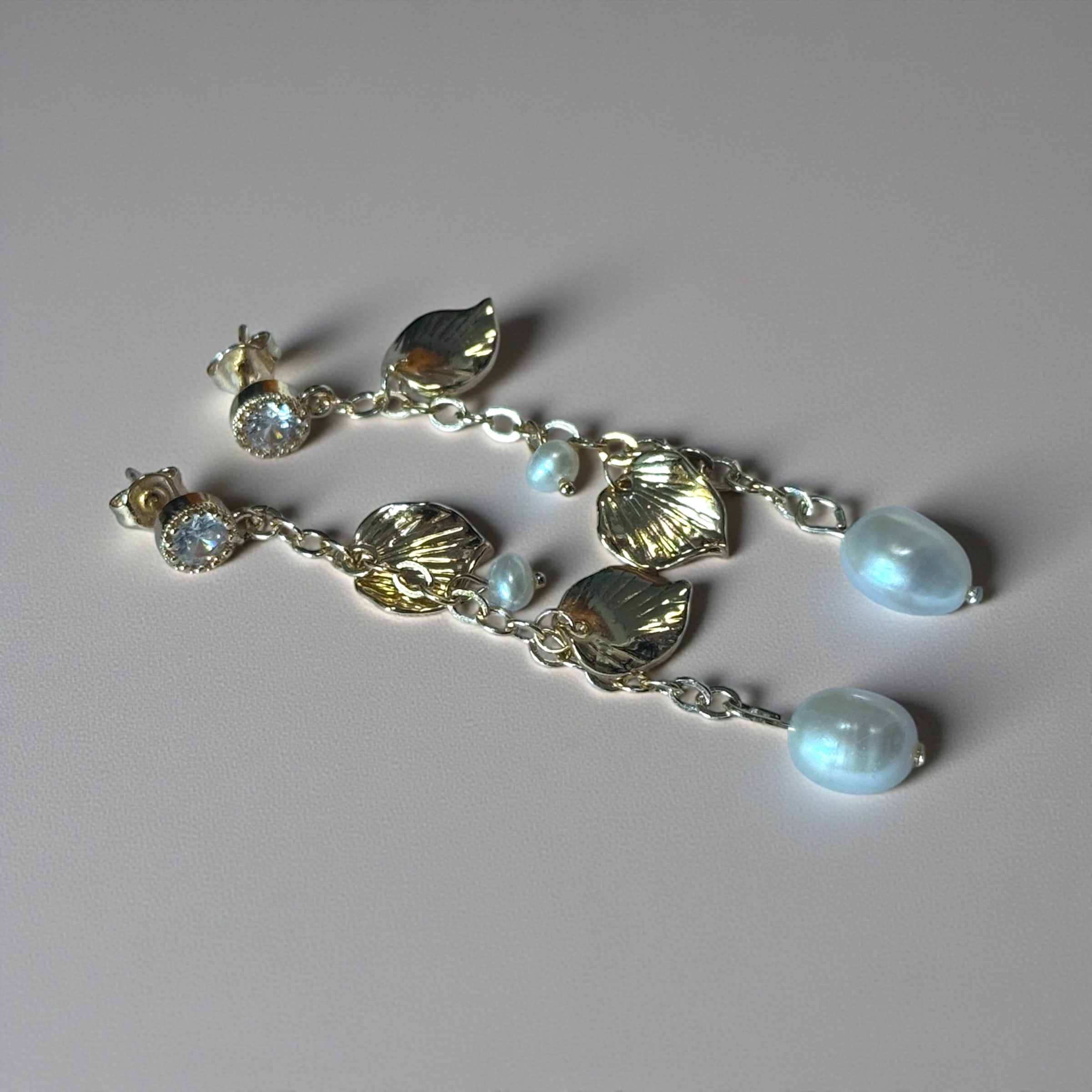 Lueur de Perle 珍珠微光垂墜耳環