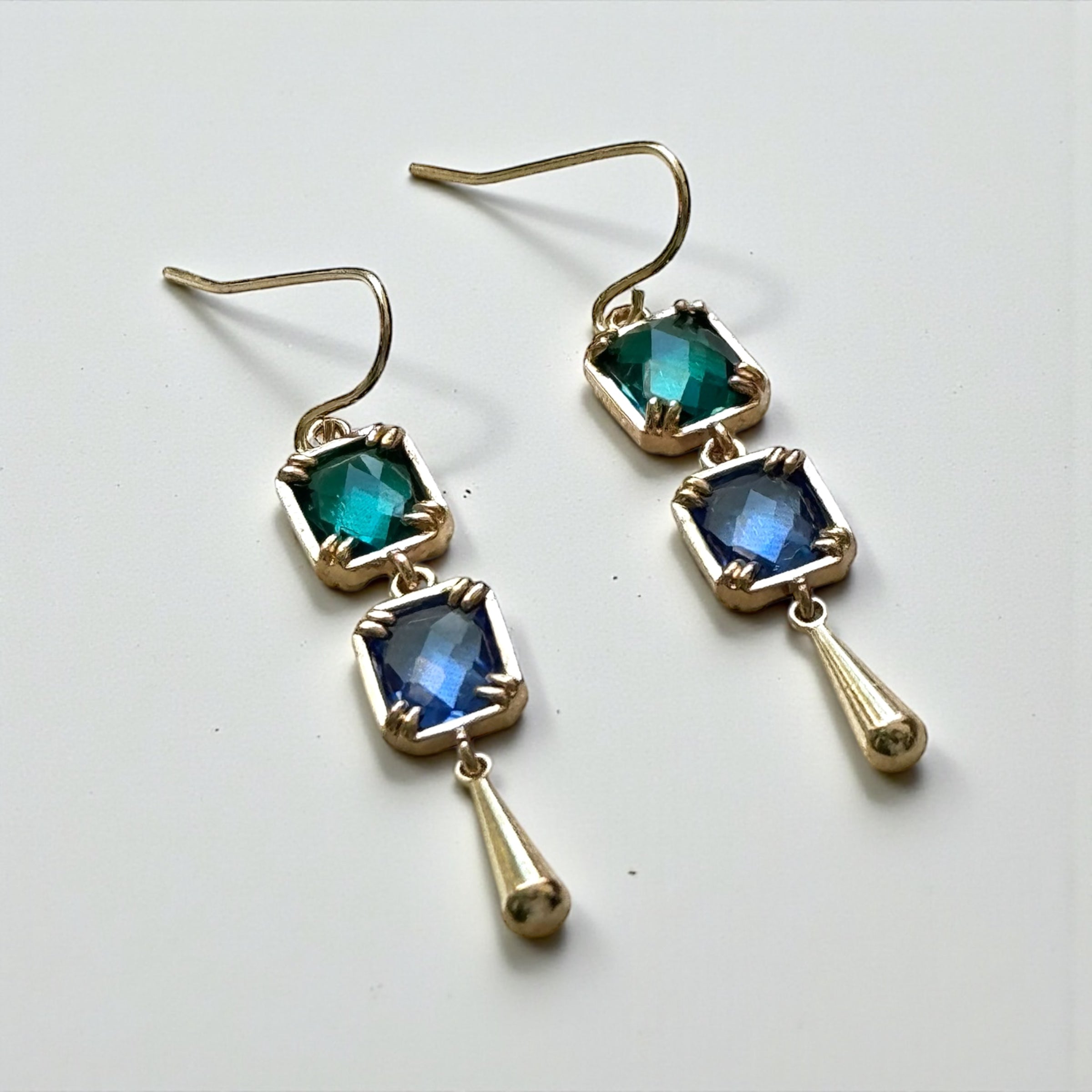 夢境碧藍水滴耳環