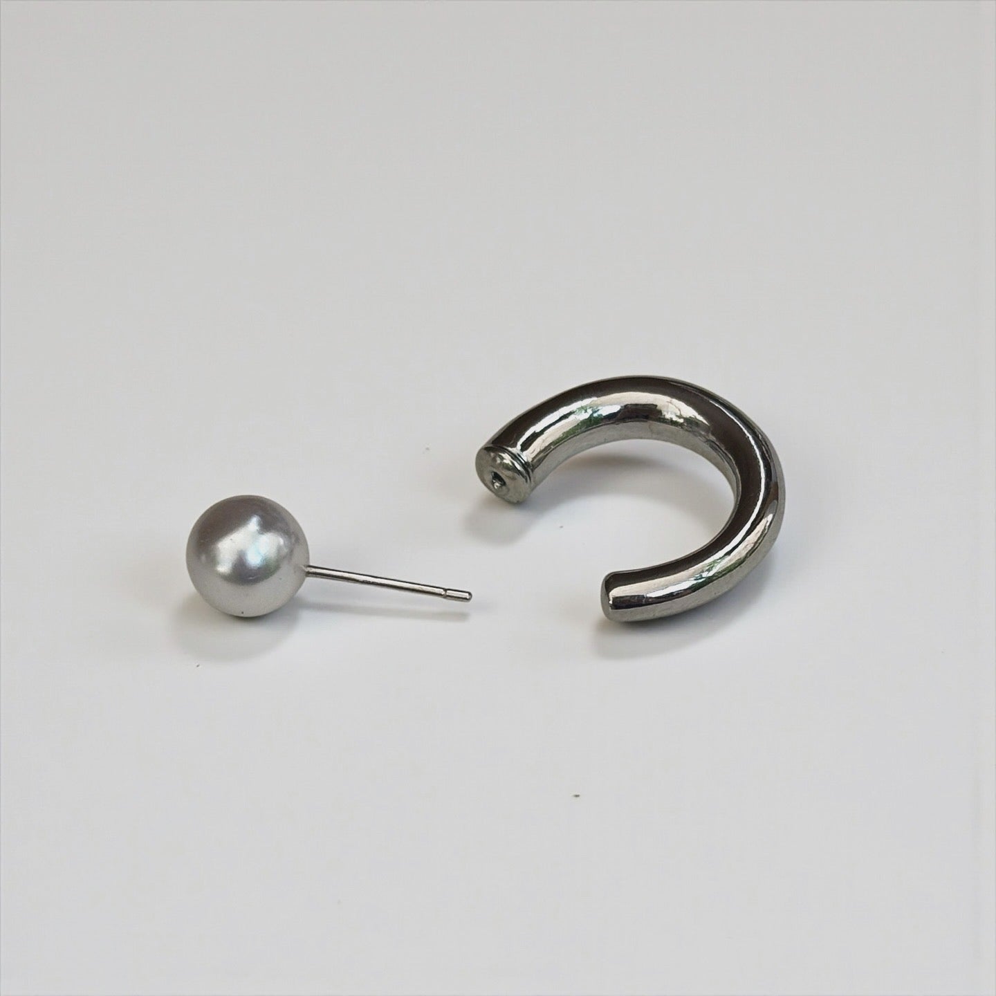 Lumière de Perle珍珠光影耳環