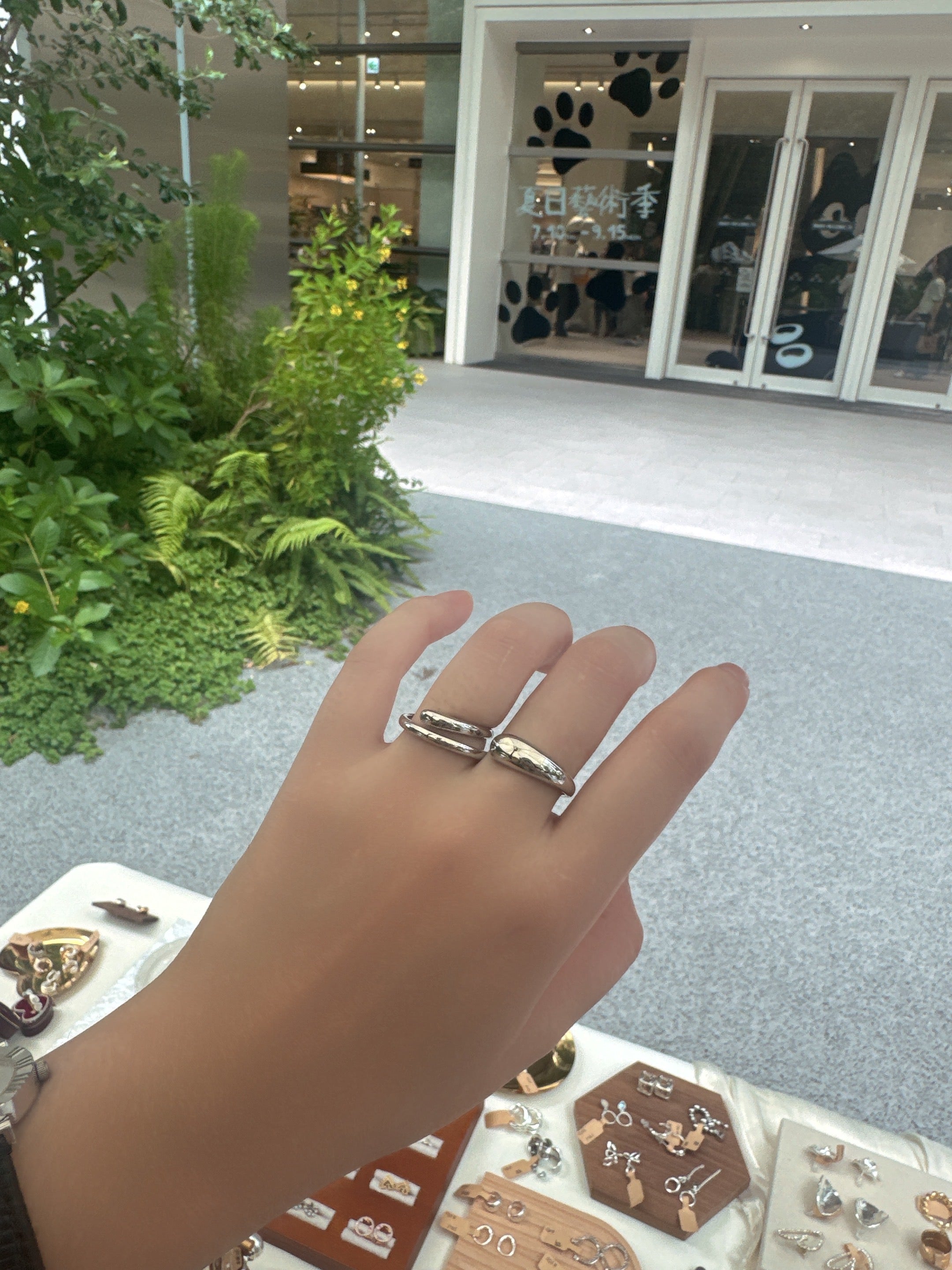 流線體造型戒（大小可微調）