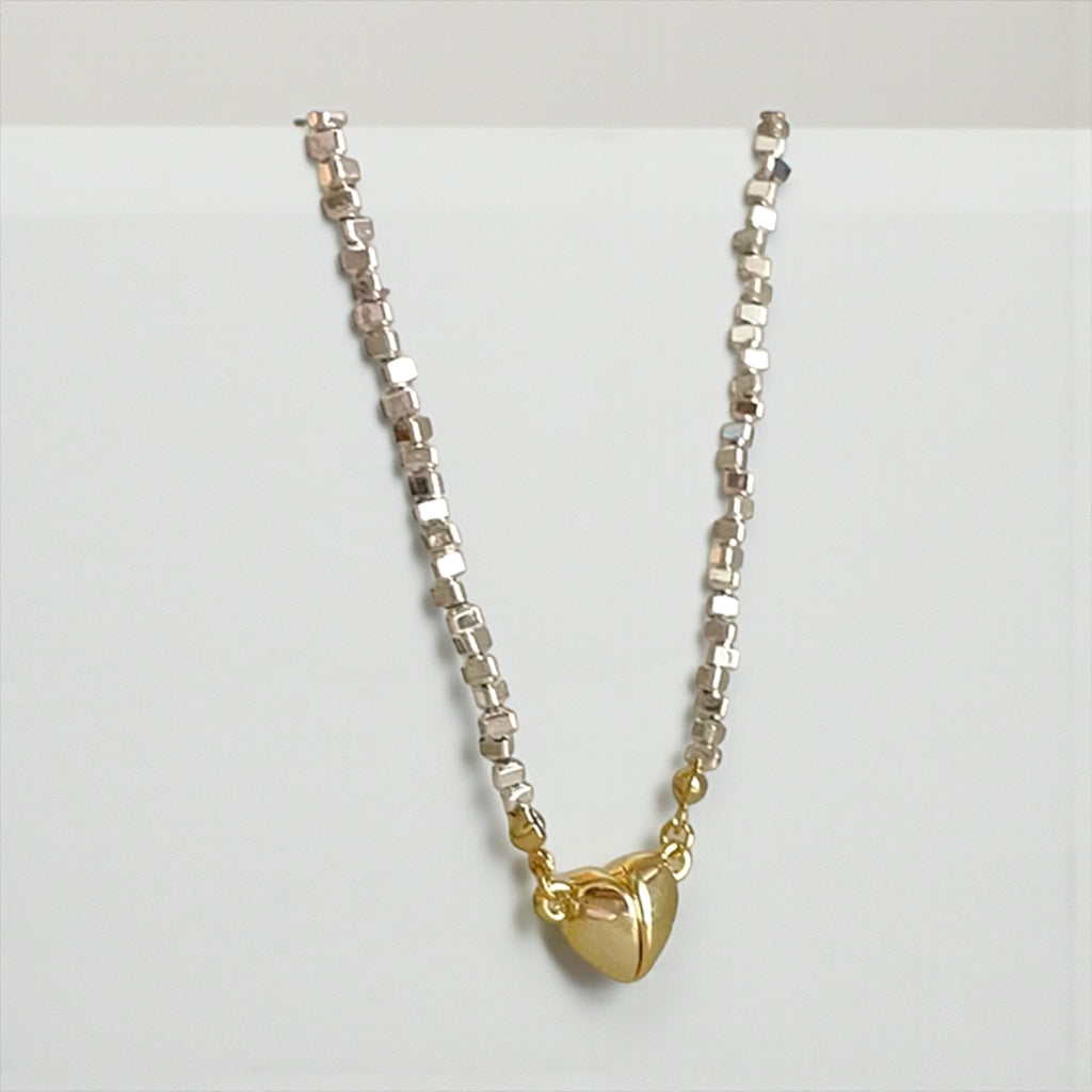 磁吸愛心小碎銀項鏈