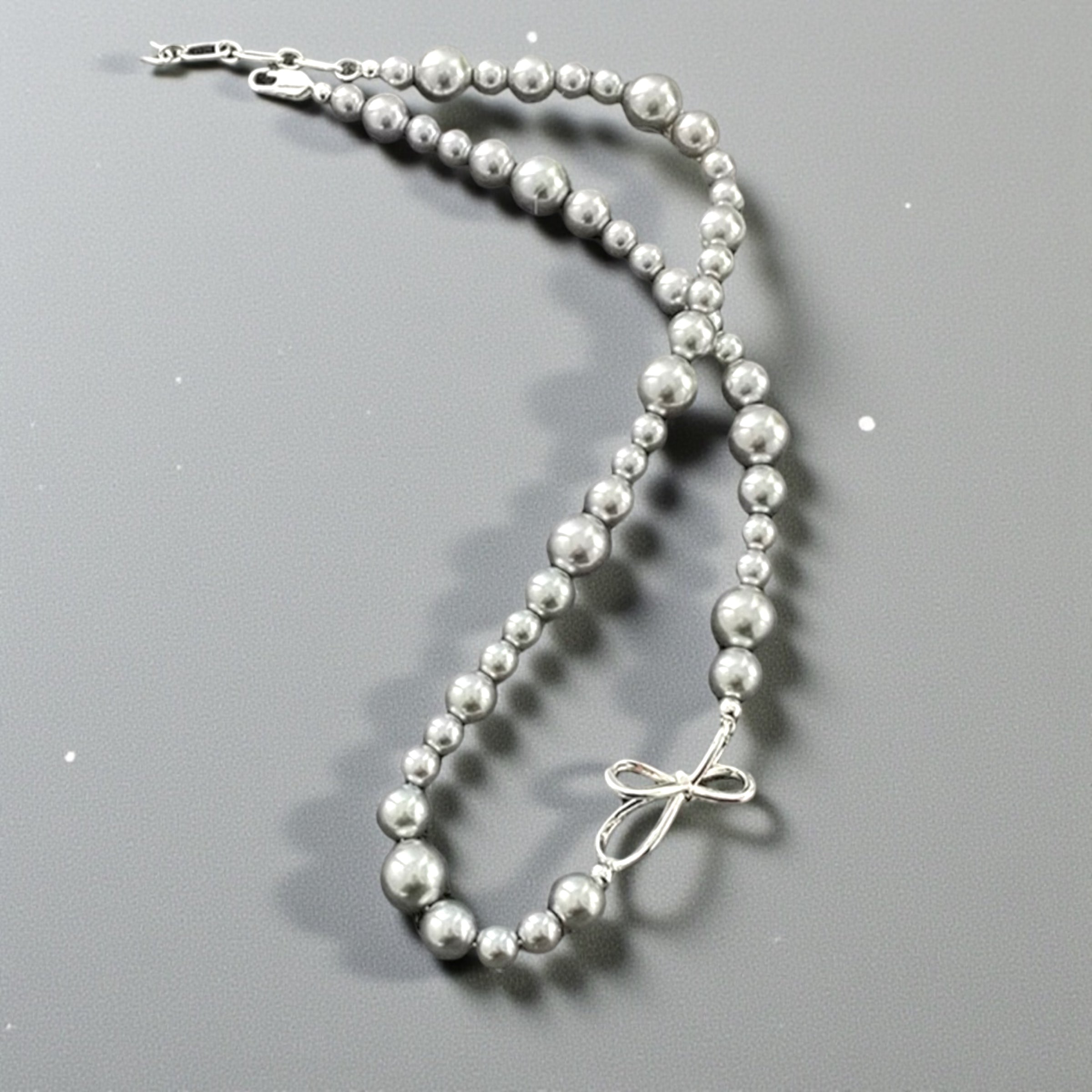 蝴蝶結灰珍珠頸鏈