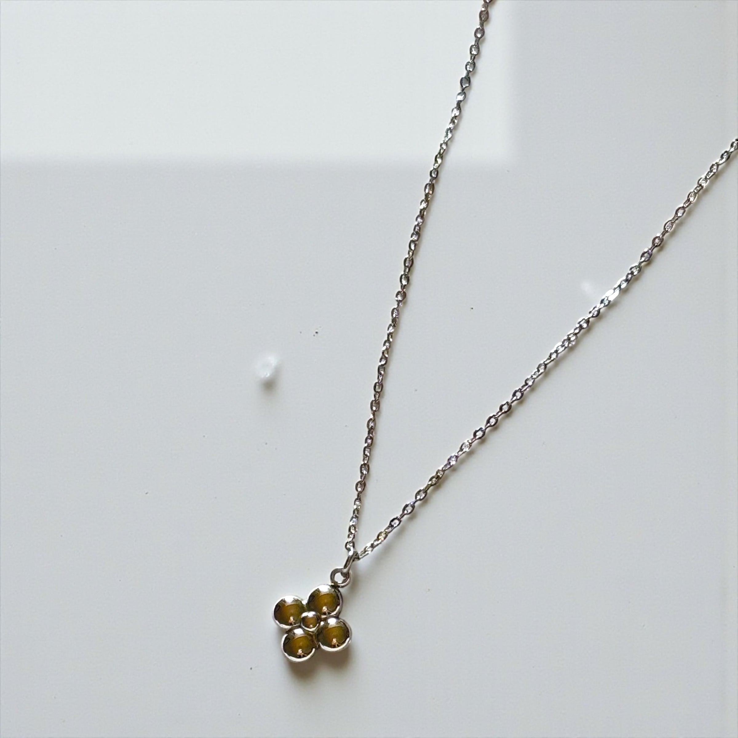 巴黎雨滴 · 優雅花瓣項鍊