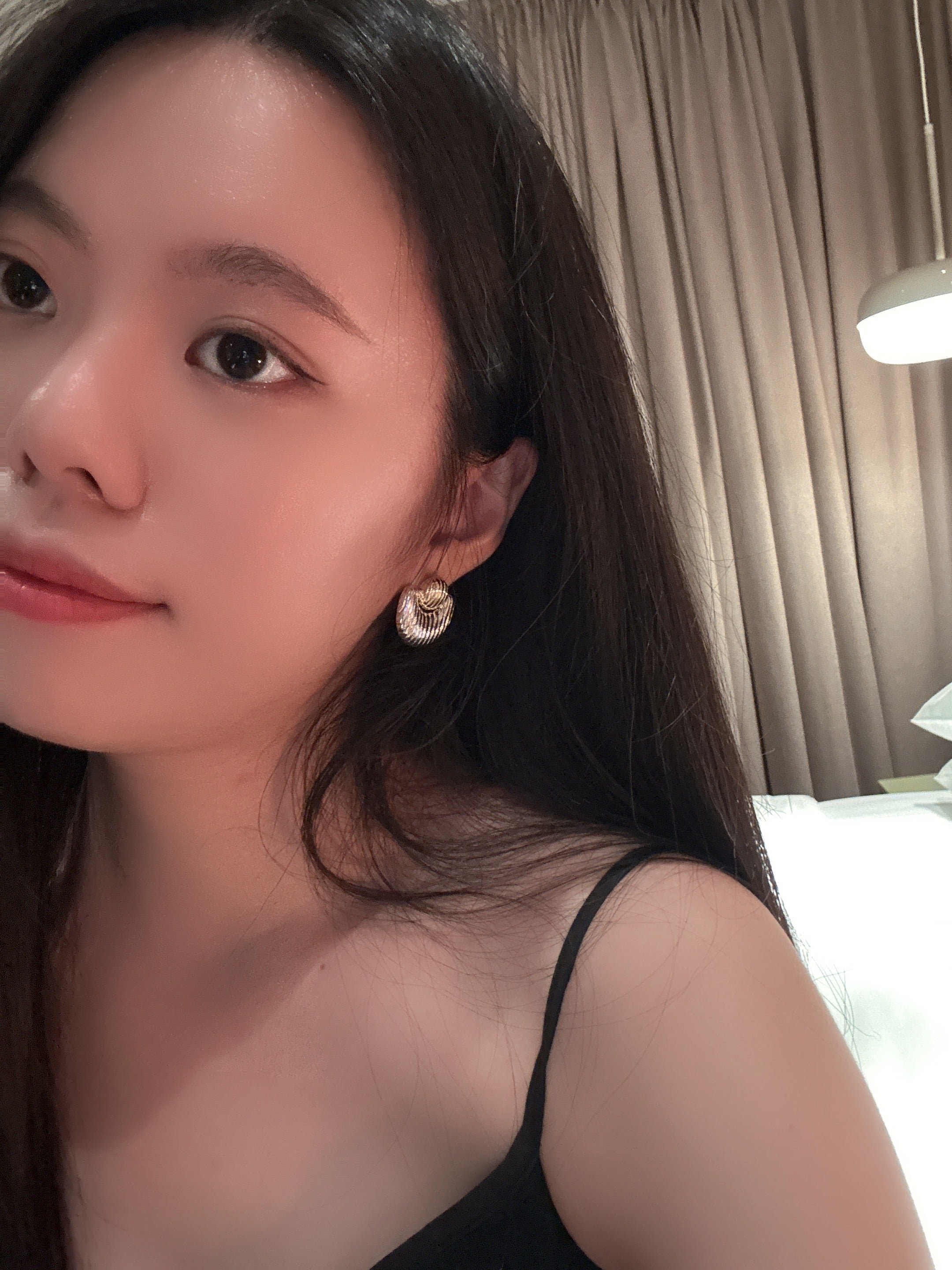 亞多尼斯雙色耳環