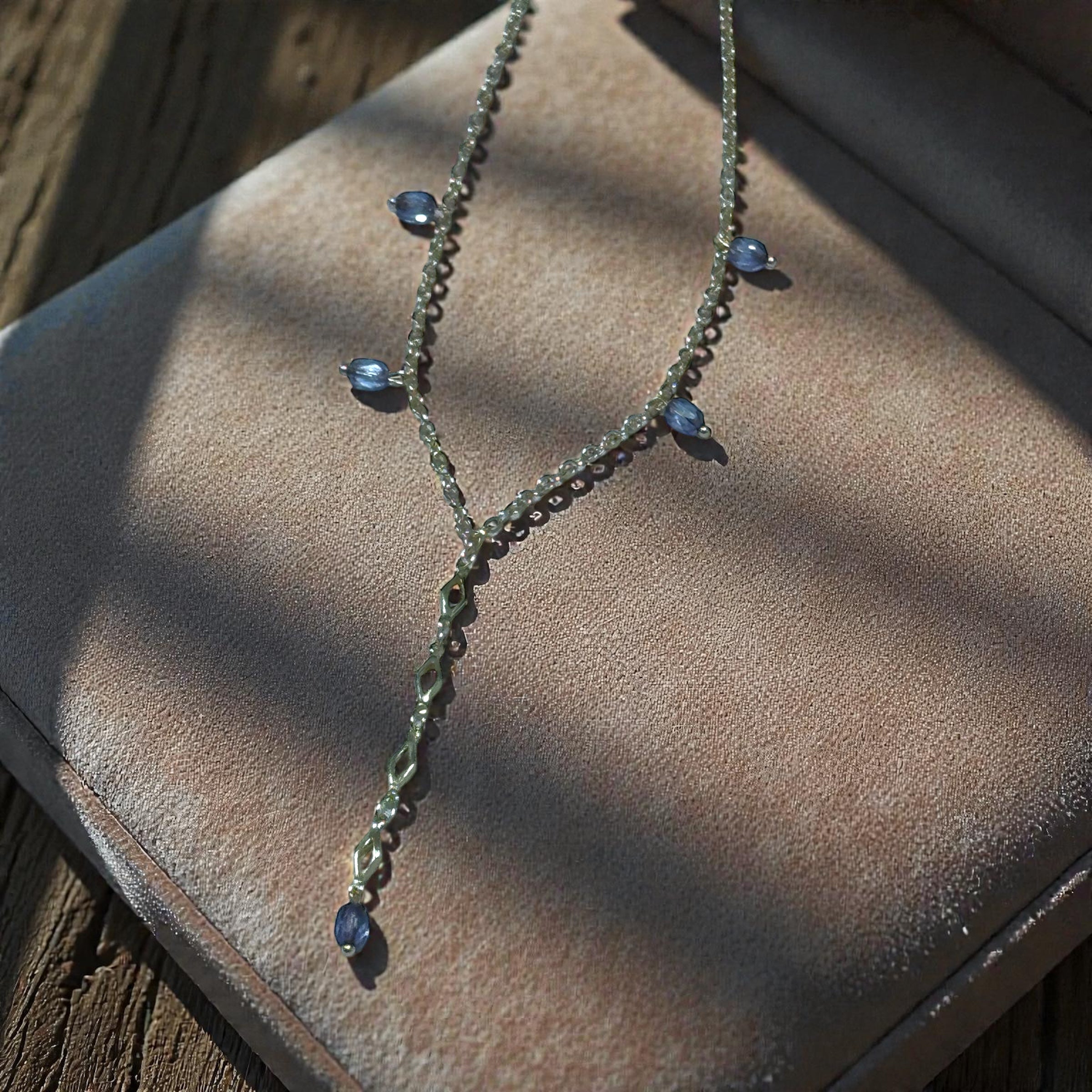 金色茉莉紫項鍊