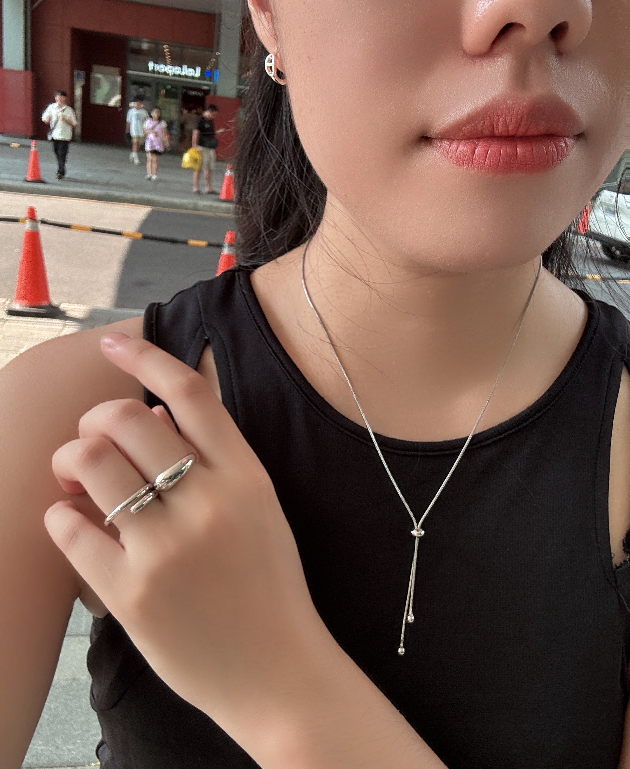 流線體造型戒（大小可微調）