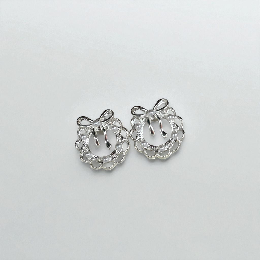 蝴蝶結花圈耳環