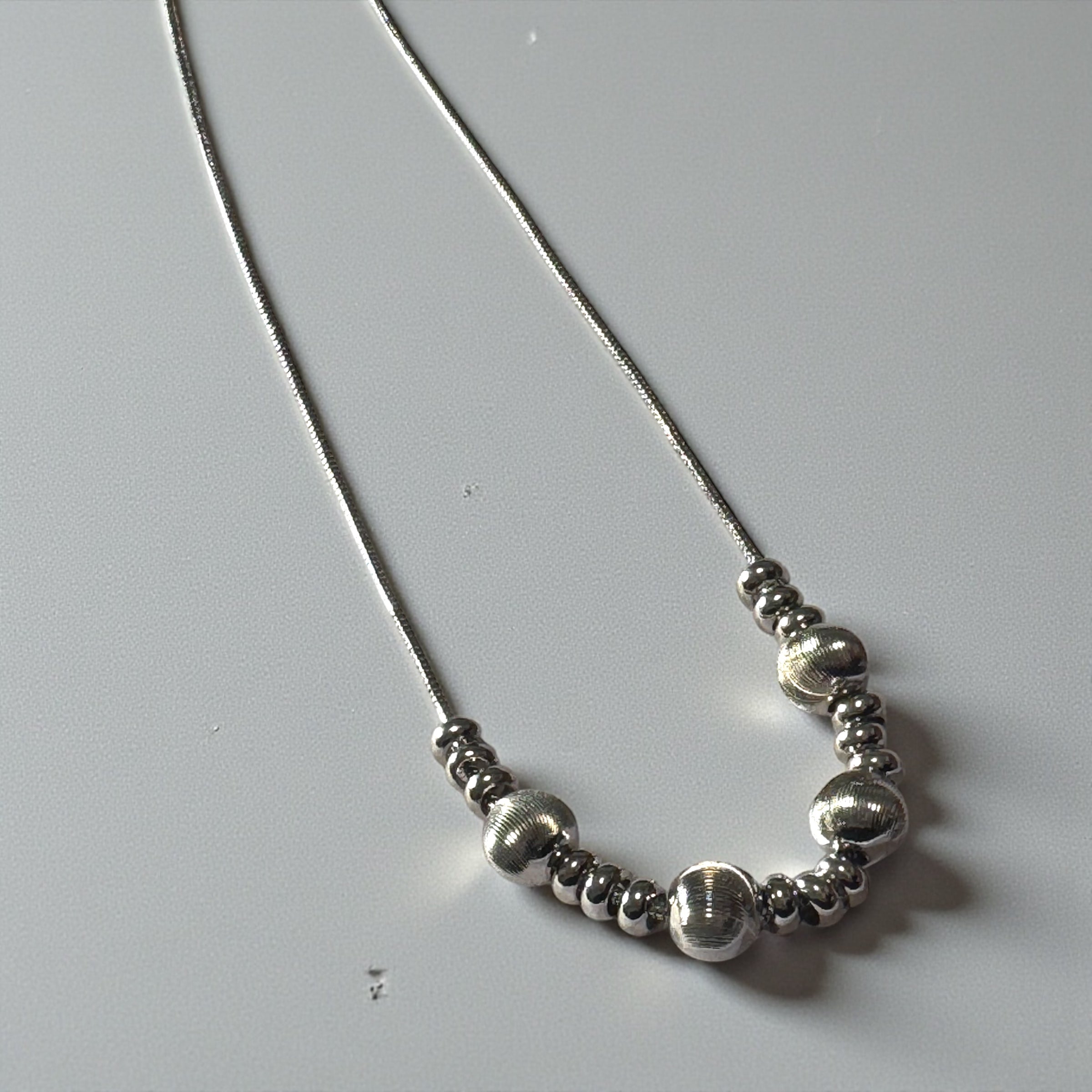 拉絲金屬球項鍊