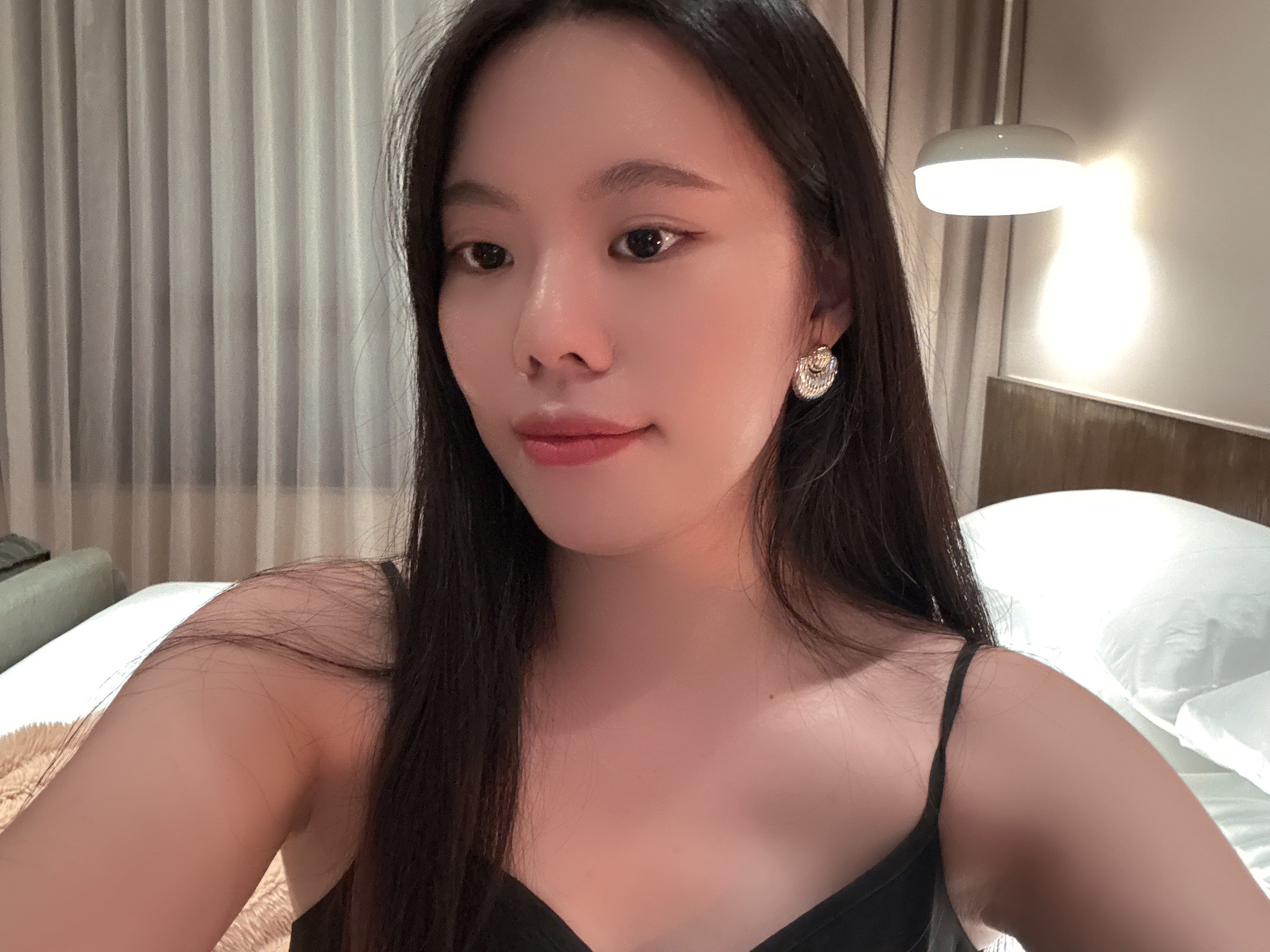 亞多尼斯雙色耳環