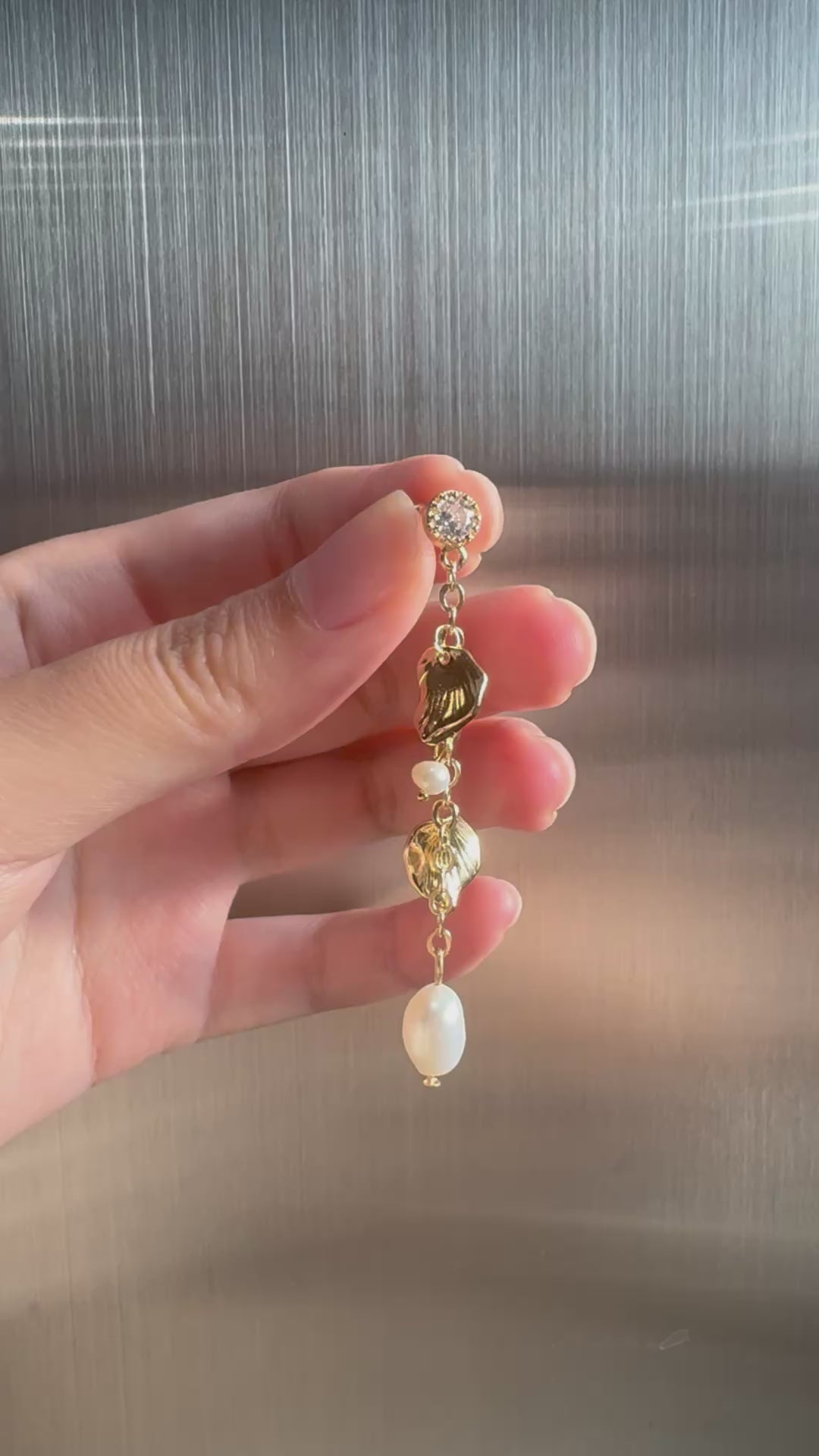 Lueur de Perle 珍珠微光垂墜耳環