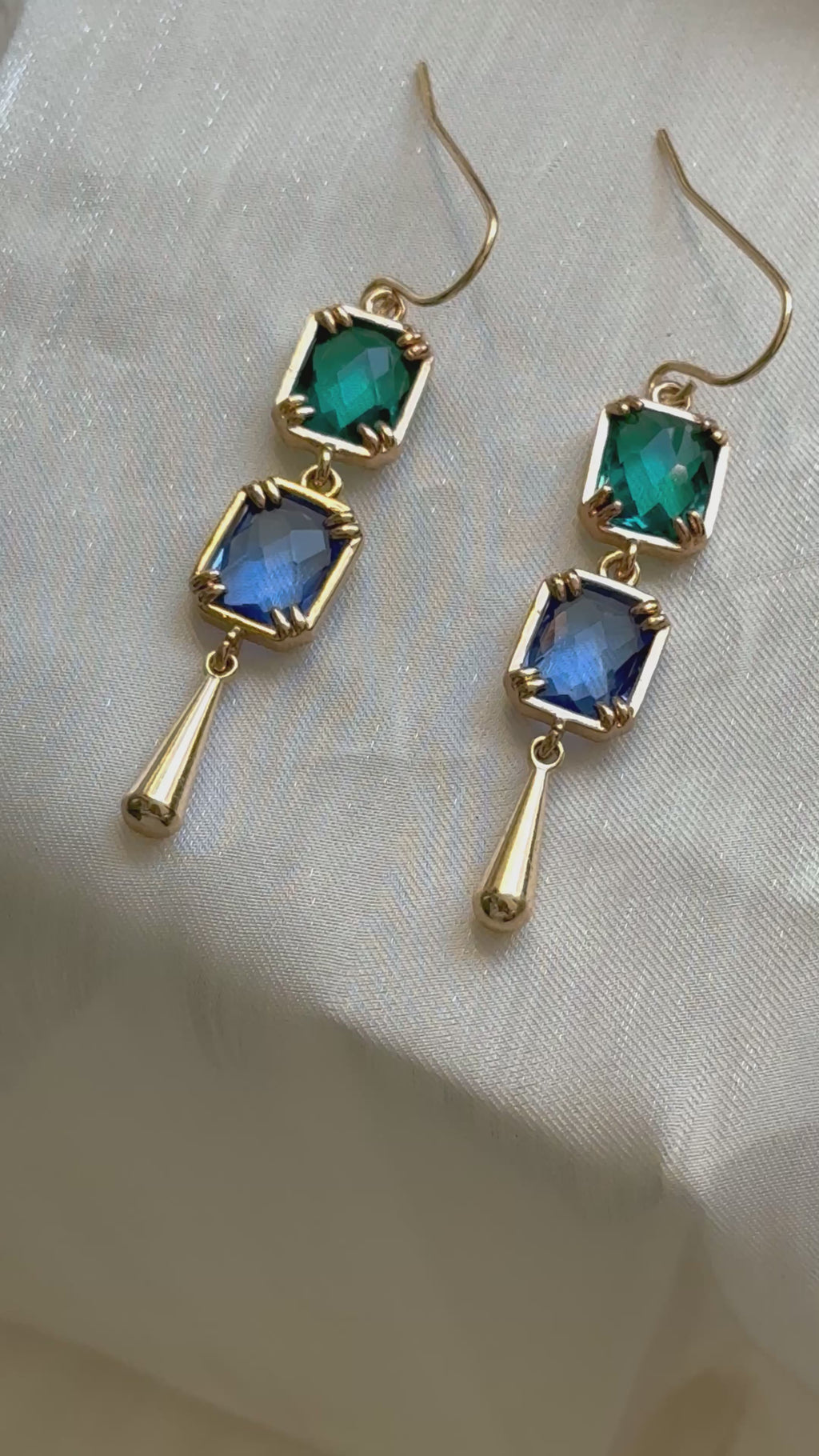 夢境碧藍水滴耳環