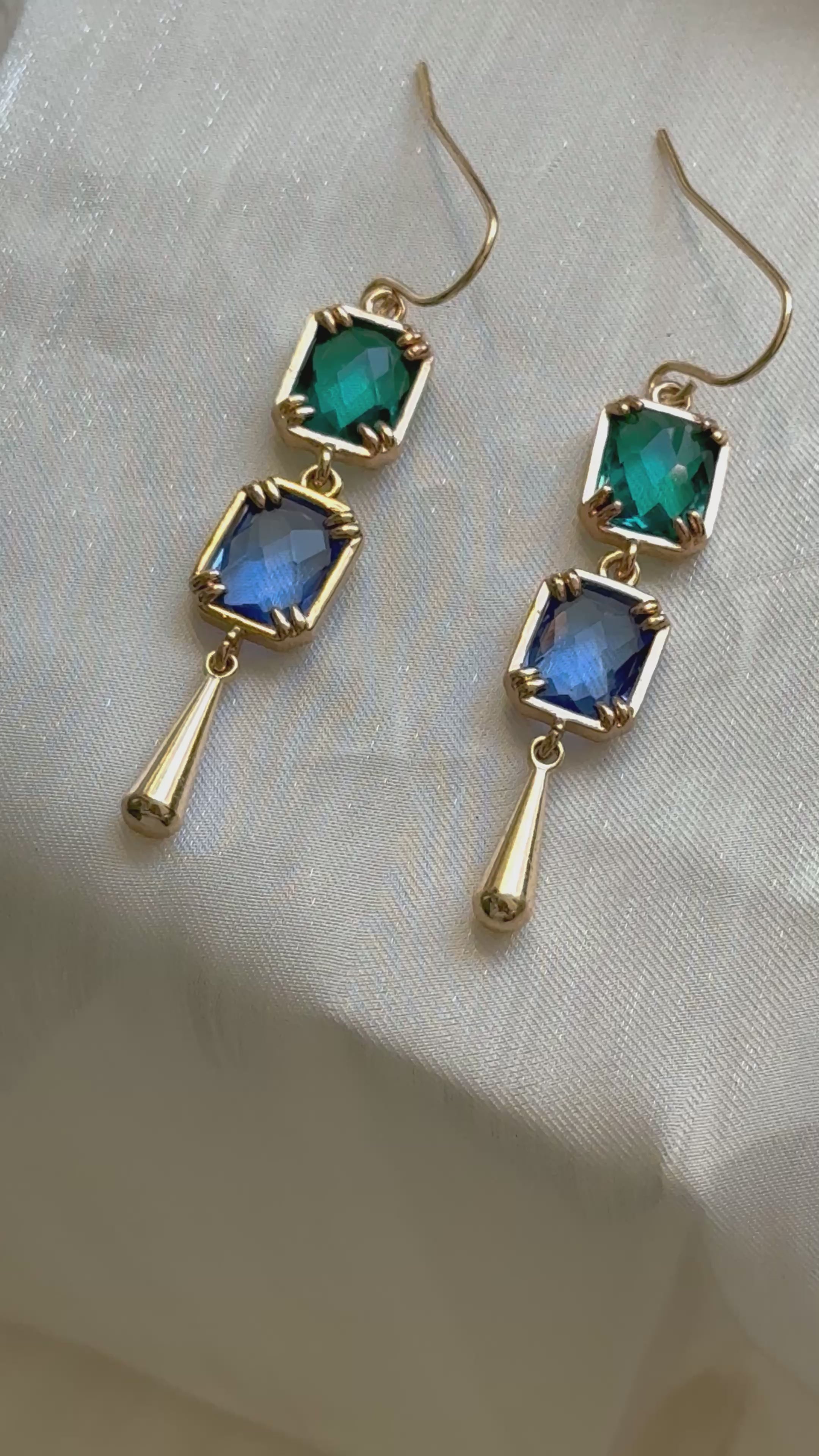 夢境碧藍水滴耳環