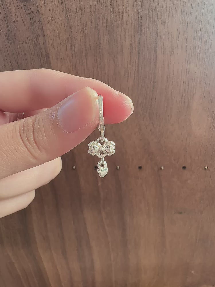 樂佩迷你蝴蝶結耳扣